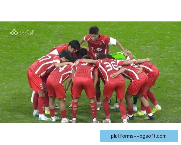 中国男足18强赛主场惜败日本展现顽强拼搏精神值得肯定